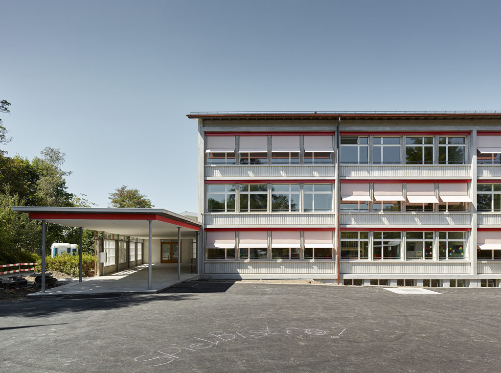 Sanierung Klassentrakt Schulanlage Wandermatte