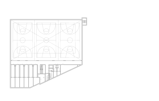1. UG: Galerie Sporthalle / Garderobe / Material