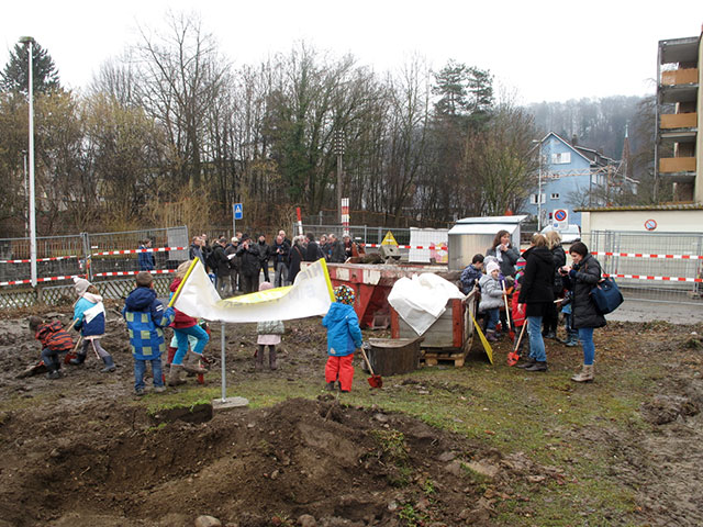 Bild vom Spatenstich Kindergarten Wandermatte