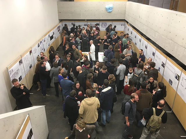 Lieblingshaus Vernissage voll